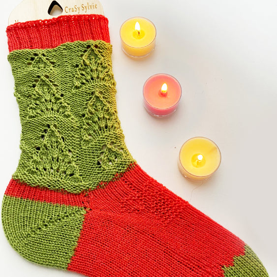 Advents-Socke - das singende, klingende Bäumchen | Einzelanleitung | Stricken | Sylvie Rasch